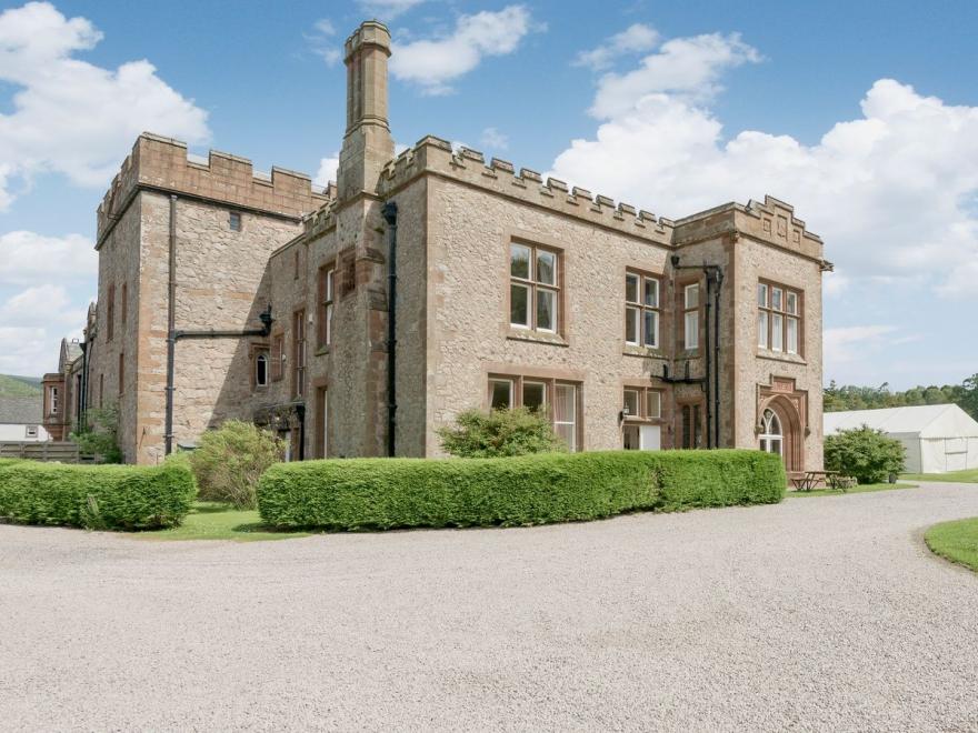 Broughton House - 24374