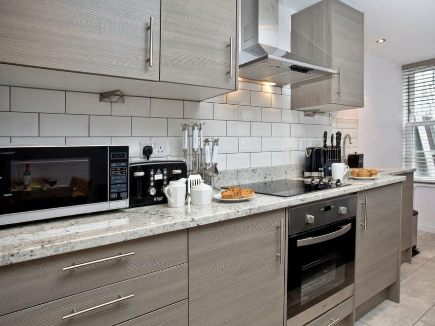 2 Austen's Apartments