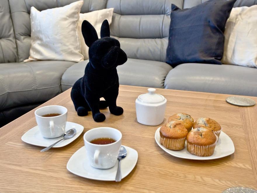 3 Austen's Apartments