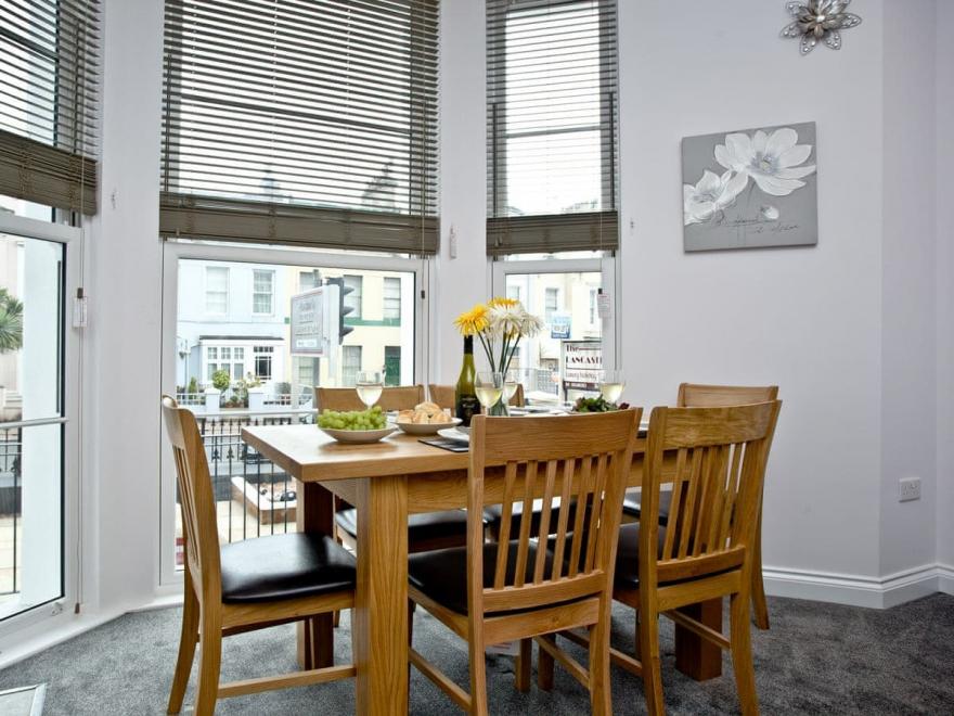 3 Austen's Apartments