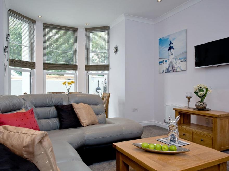 4 Austen's Apartments