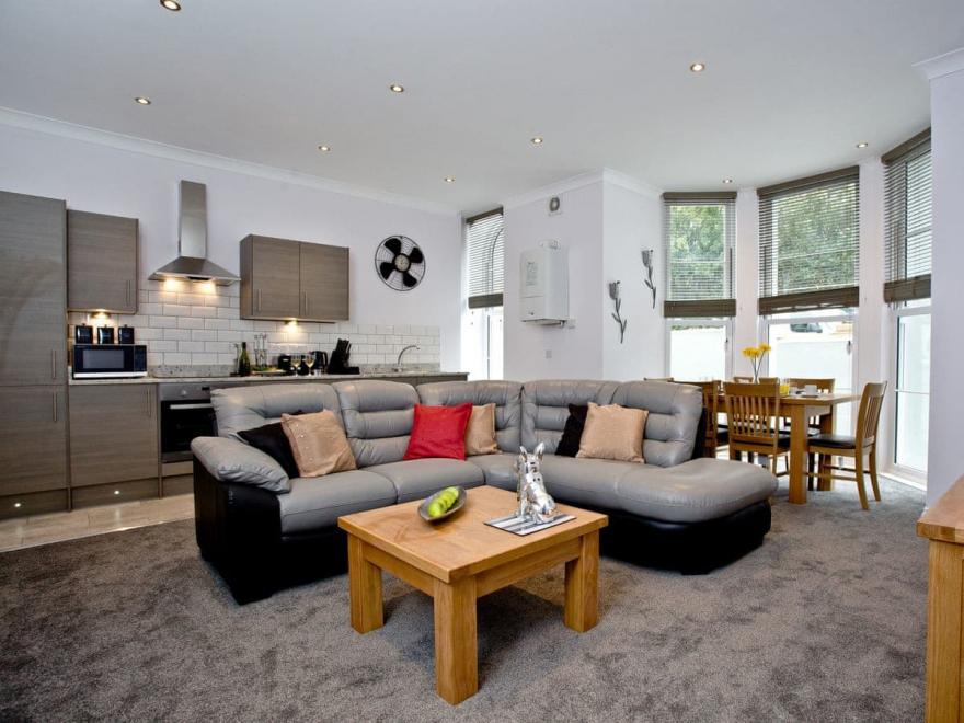 4 Austen's Apartments