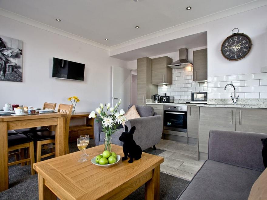 7 Austen's Apartments