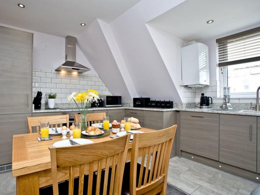 9 Austen's Apartments