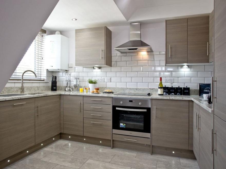 10 Austen's Apartments