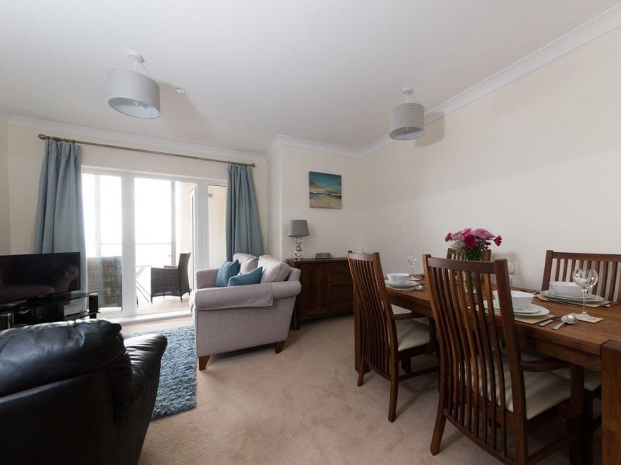 Lower Chine Apartment