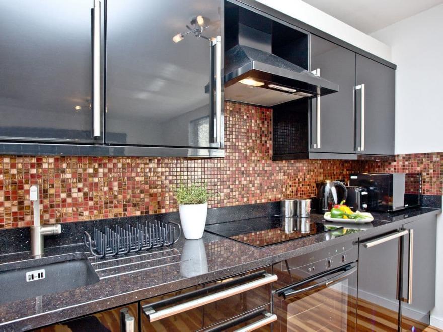 Apartment 1 - Barton Court