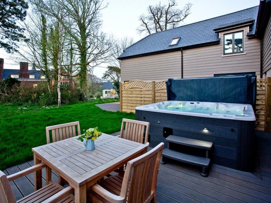 Lodge 9 - Beyond Escapes