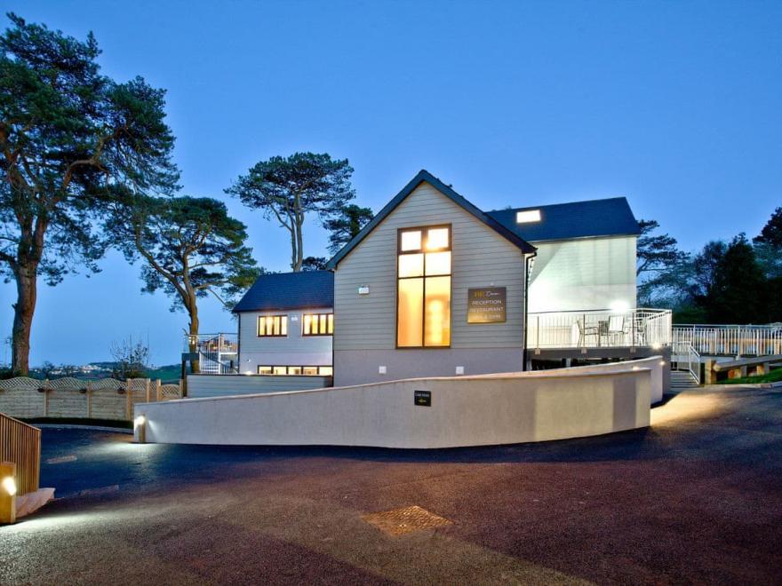 Lodge 18 - Beyond Escapes