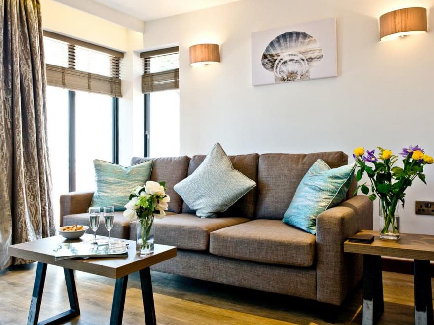 Courtyard Lodge 22 - Beyond Escapes