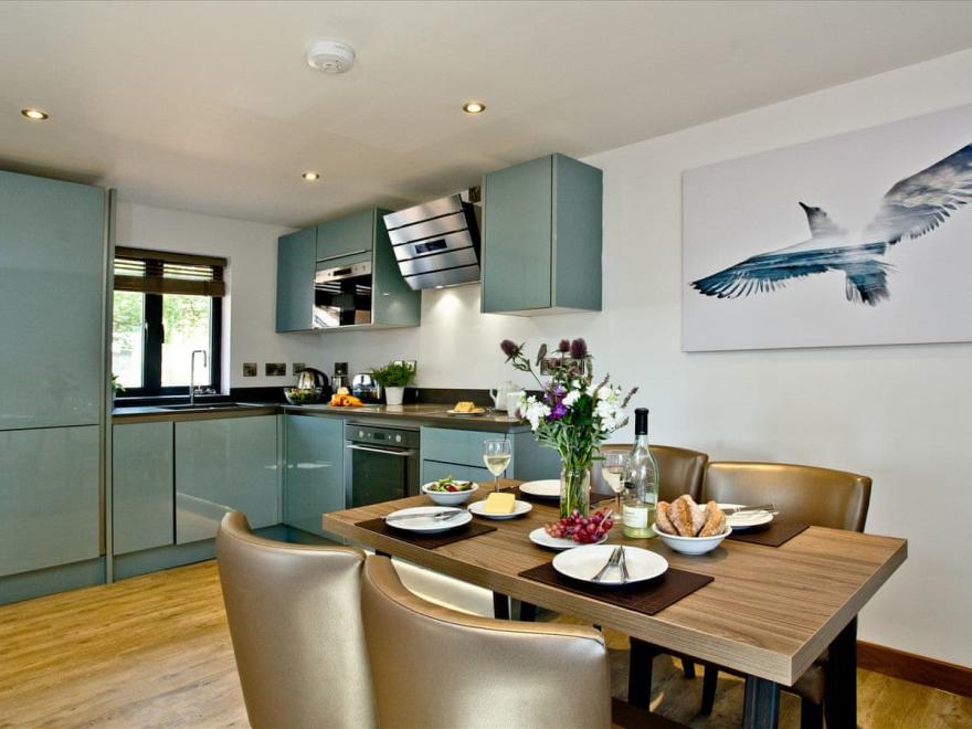 Courtyard Lodge 24 - Beyond Escapes