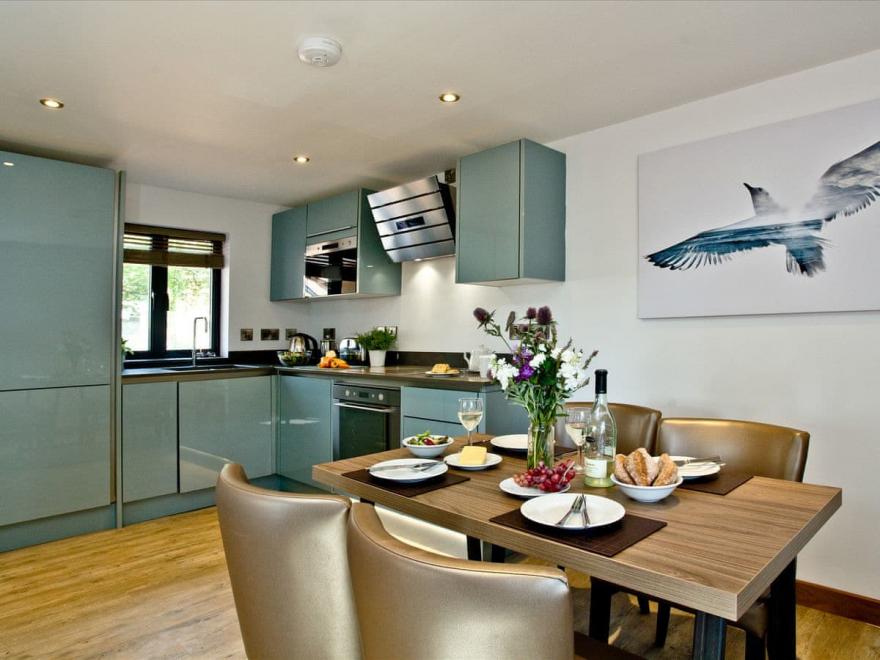 Courtyard Lodge 25 - Beyond Escapes