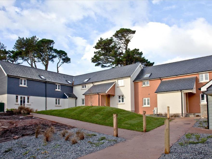 Lodge 32 - Beyond Escapes