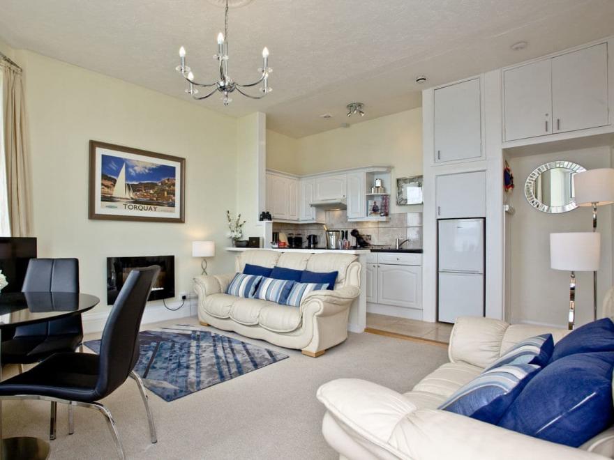 Blue Bay View - Bay Fort Mansions