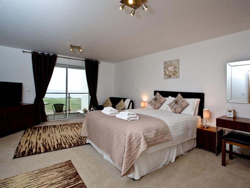 Fistral View at Bredon Court