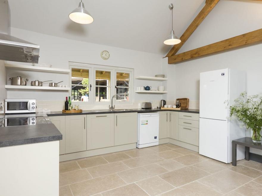 Chisel Barn Whites Ground