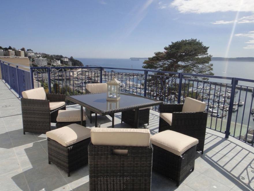 The Bosuns Chair - 1 Cliff Heights