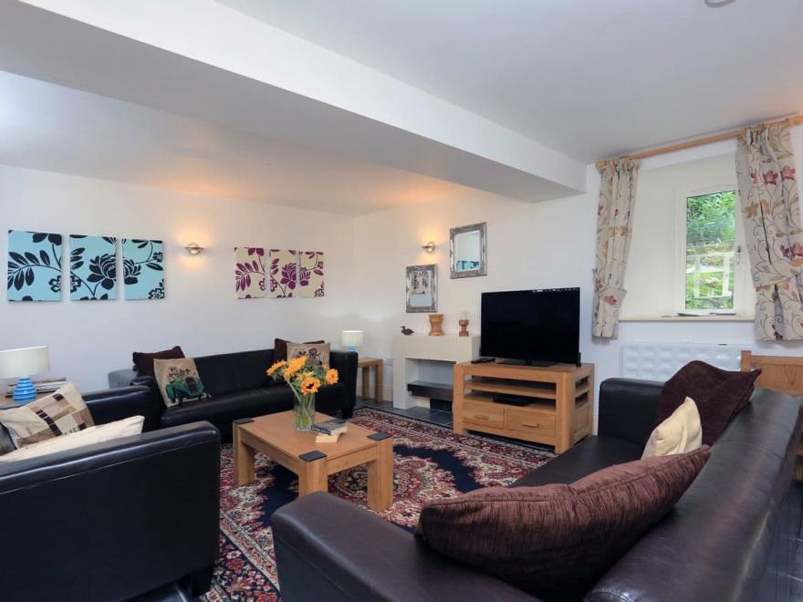 The Courtlands Collection