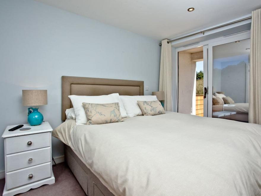 Lapwing 3 - The Cove