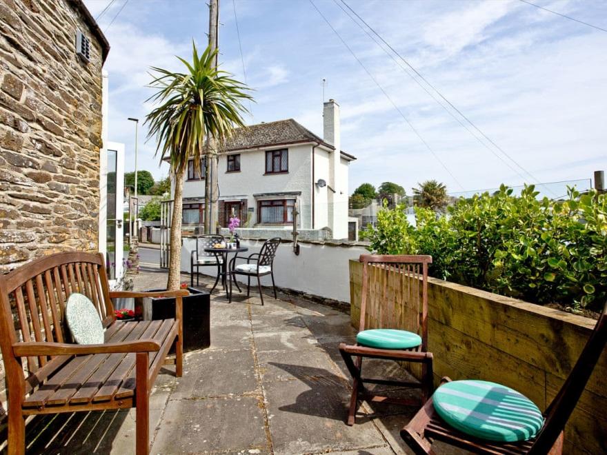 Pebbles - Endsleigh Court