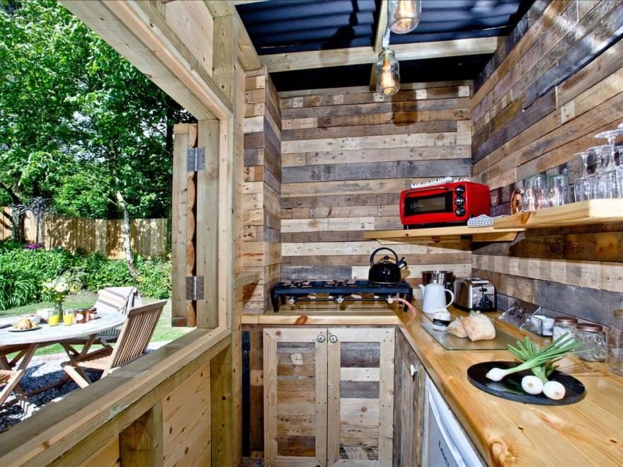 The Round House - East Thorne