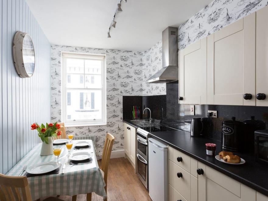 Apartment 2 Fayvan Whitby