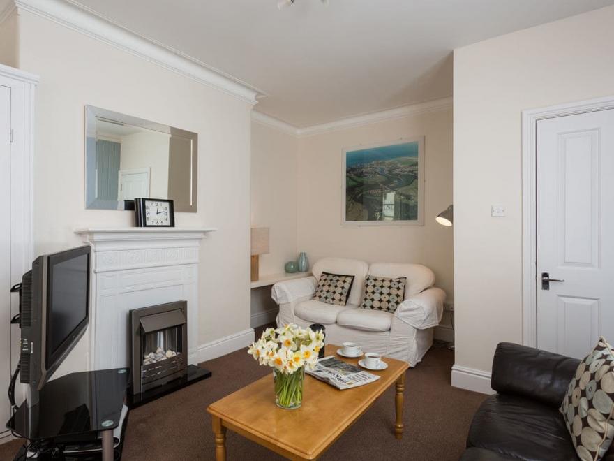 Apartment 2 Fayvan Whitby