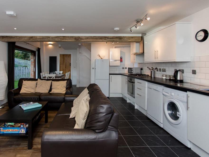 Willow Barn - Fernhill Farm