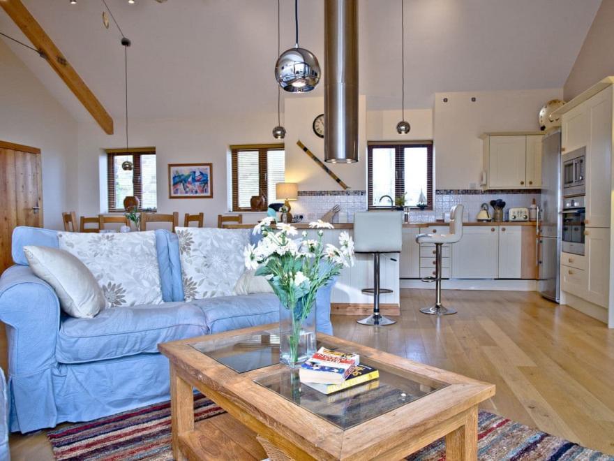 Sea Breeze At 3 The Fish Cellars