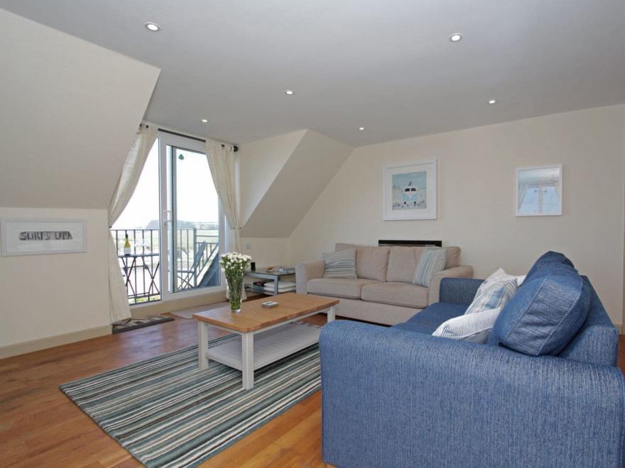 Driftwood - 7 Glendorgal Sands