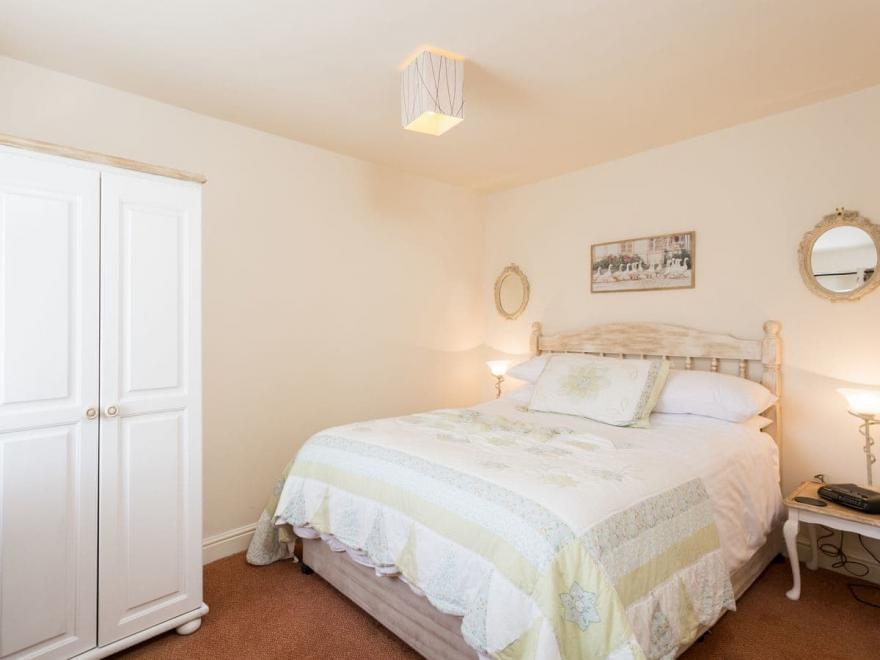 Orchard Cottage - High Grange Cottages