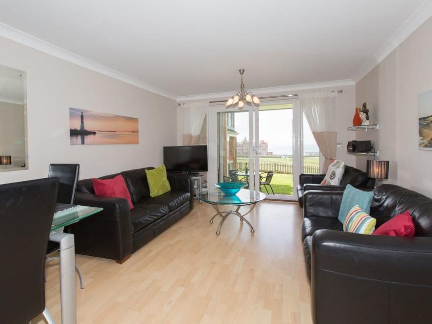 Headland View Apartment