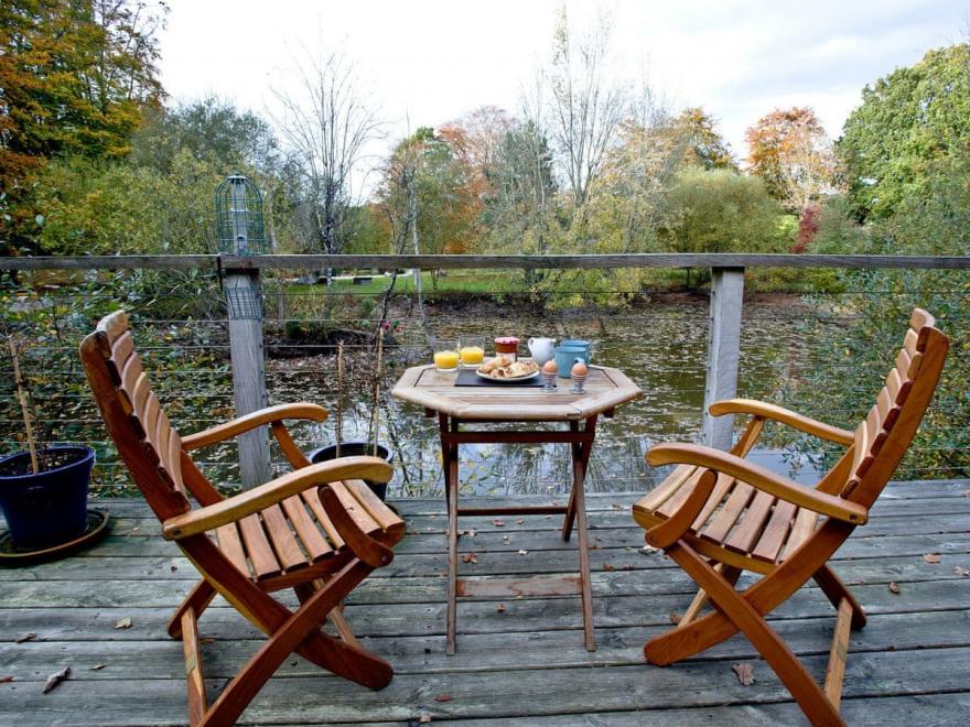 Gaia's Lodge 4 Indio Lake