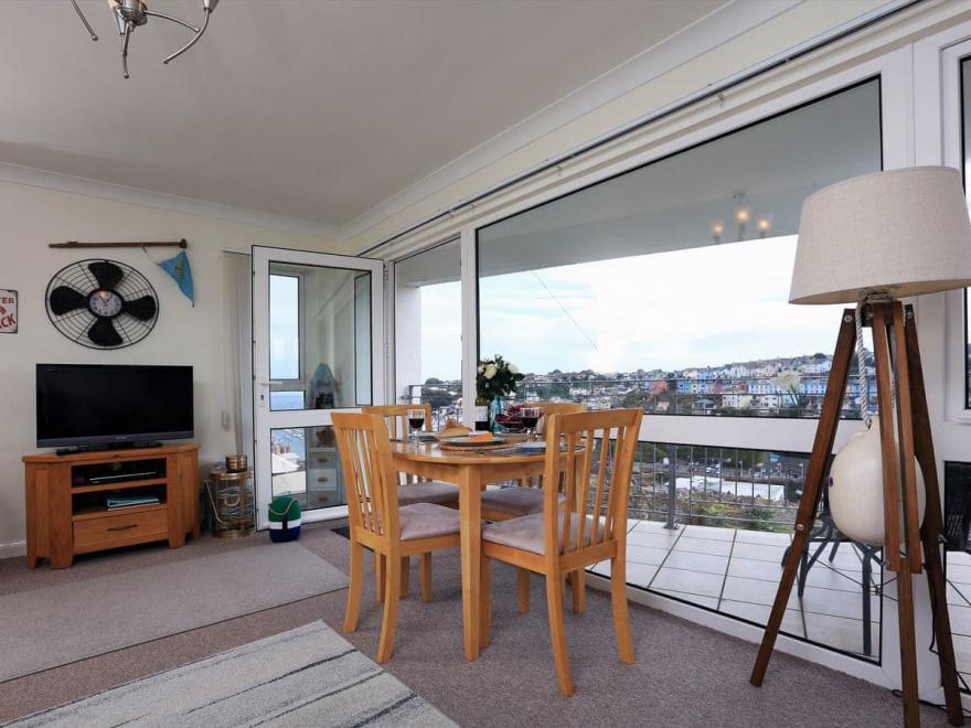 Dual View - 1 Linden Court