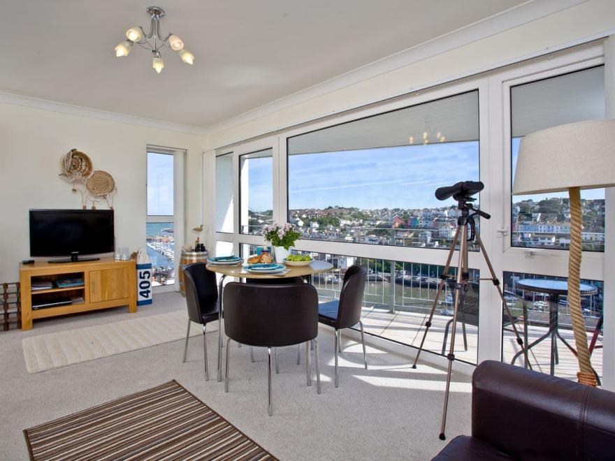 Upper Deck - 5 Linden Court