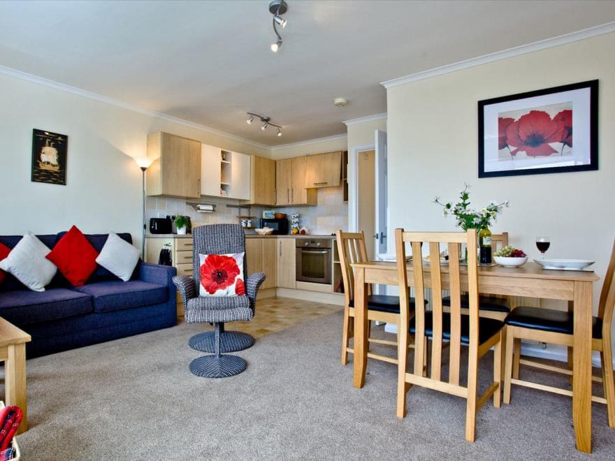 Kittiwakes - 7 Linden Court