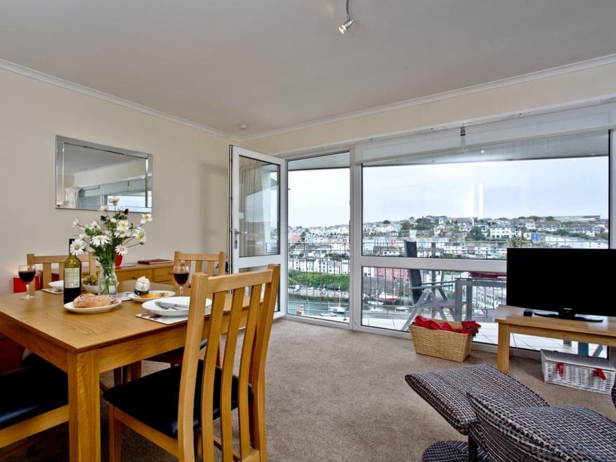 Kittiwakes - 7 Linden Court