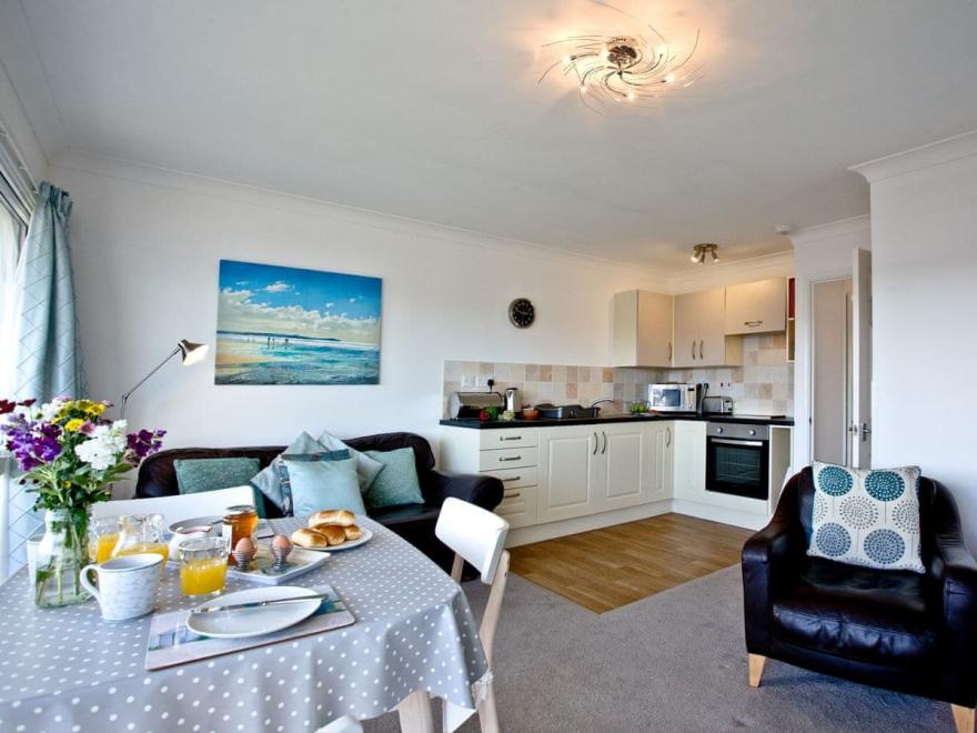 Turnstone - 2 Linden Court