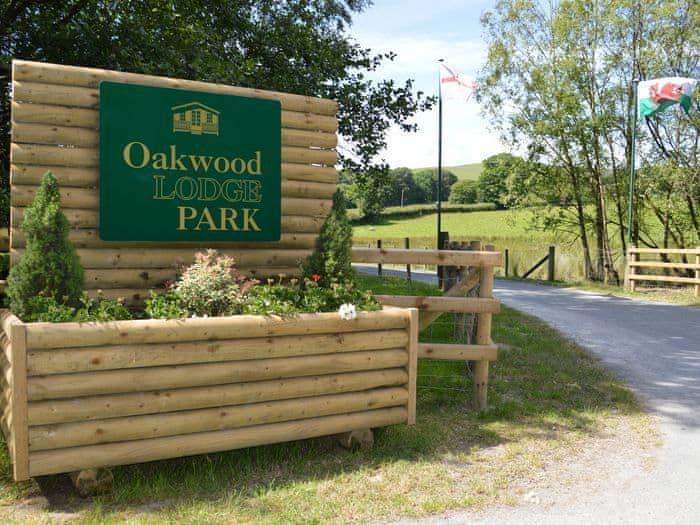 Barn Owl Lodge - Oakwood Lodges