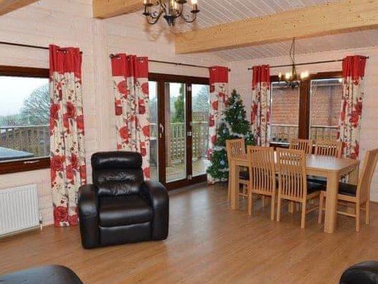 Harrier Lodge - Oakwood Lodges