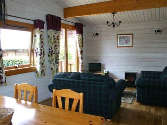 Snowy Owl Lodge - Oakwood Lodges