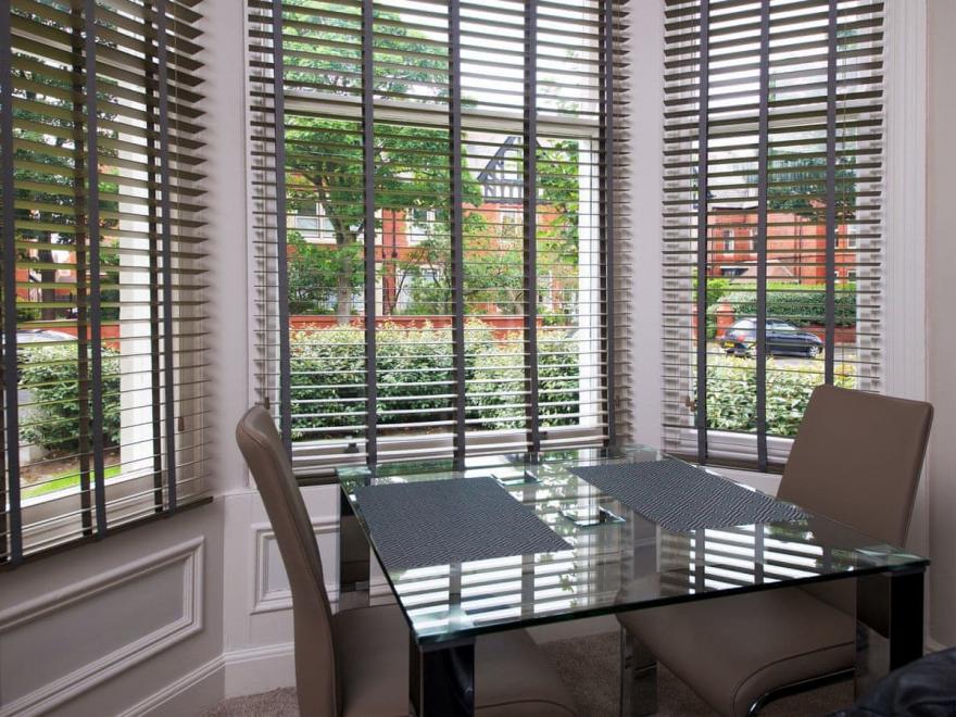 No. 1 Paramount Apartments