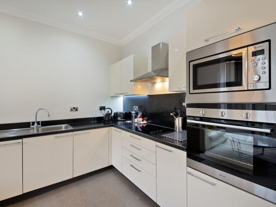 No. 3 Paramount Apartments