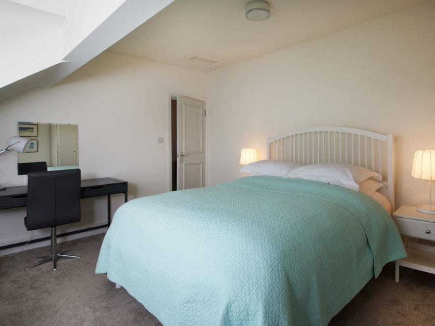 No. 5 Paramount Apartments