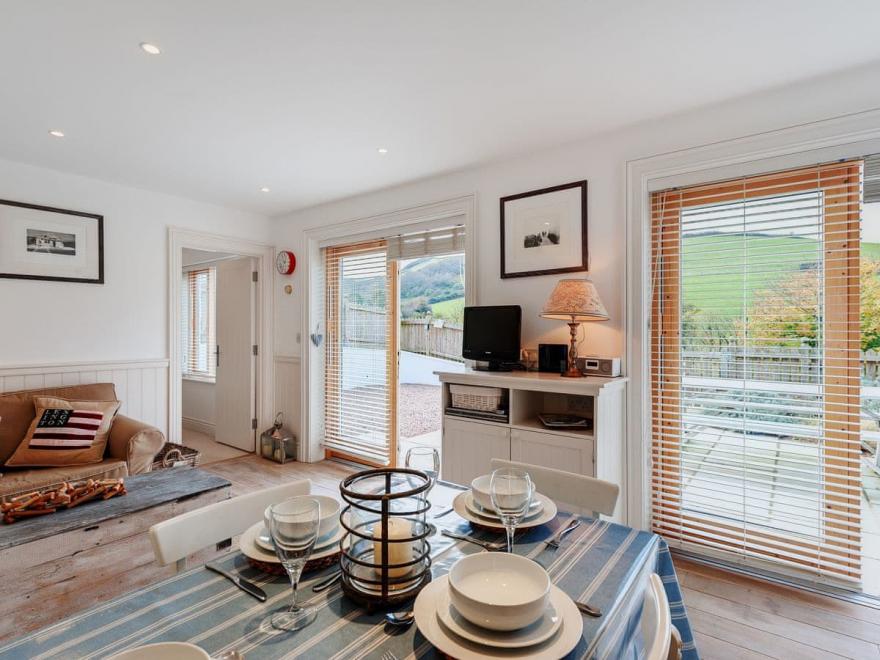 1 Garden Apartments - Prospect House