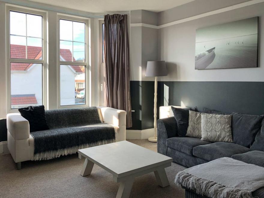 Preston Sands Apartment, Paignton