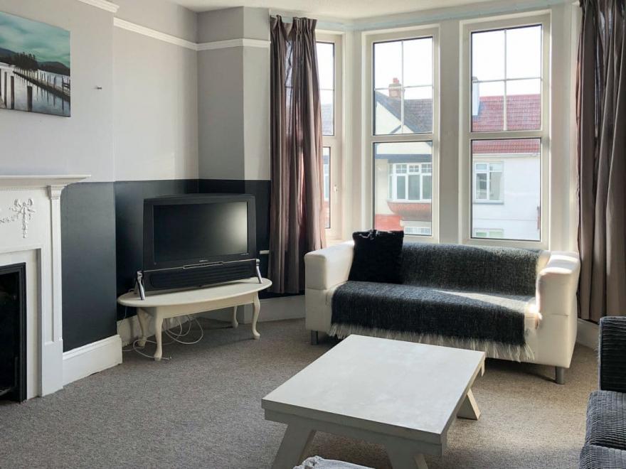 Preston Sands Apartment, Paignton