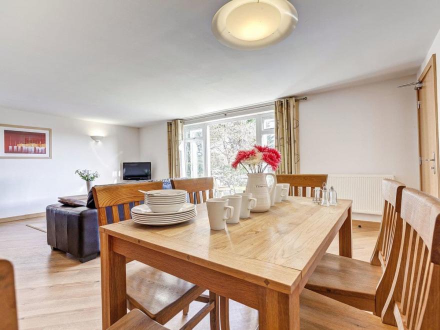 5 Red Rock Apartments