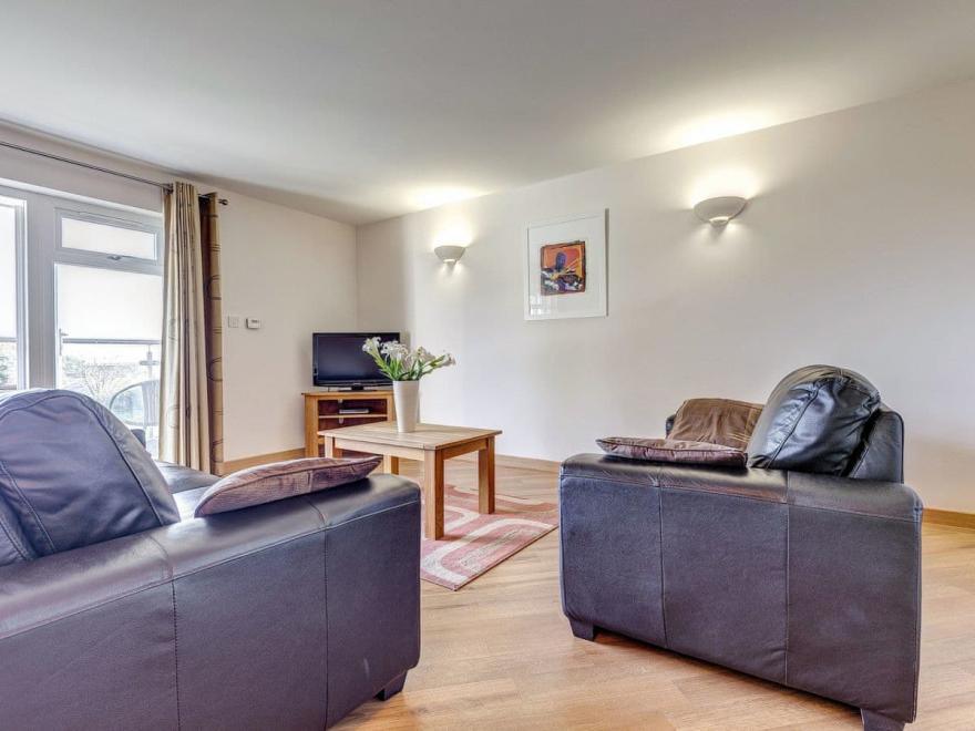 11 Red Rock Apartments