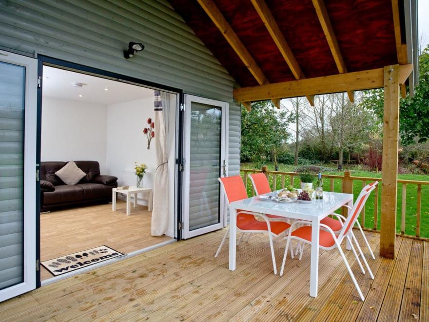 Kingfisher Lodge - Redlake Farm